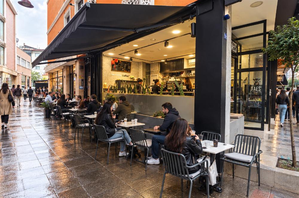 CENTURY 21'DEN FİDANGÖR'DE DEVREN KİRALIK HAZIR KAFE