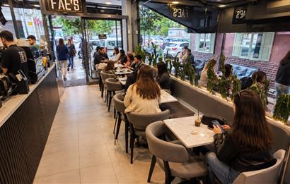 CENTURY 21'DEN FİDANGÖR'DE DEVREN KİRALIK HAZIR KAFE