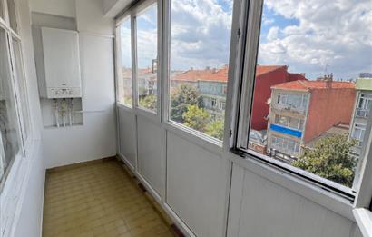 Üsküdar Barbaros'ta Merkezi Konumda Kiralık 2+1 Daire