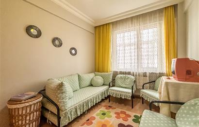 HAZNEDAR GÜVEN MAHALLESİNDE KOMBİLİ 2 BALKONLU 2+1 DAİRE