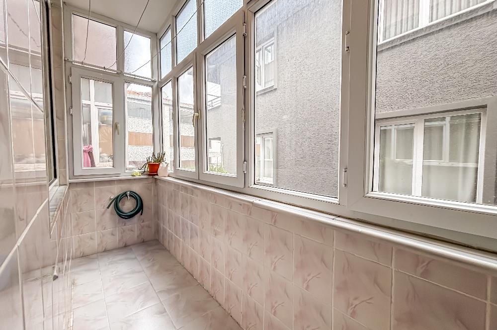 HAZNEDAR GÜVEN MAHALLESİNDE KOMBİLİ 2 BALKONLU 2+1 DAİRE