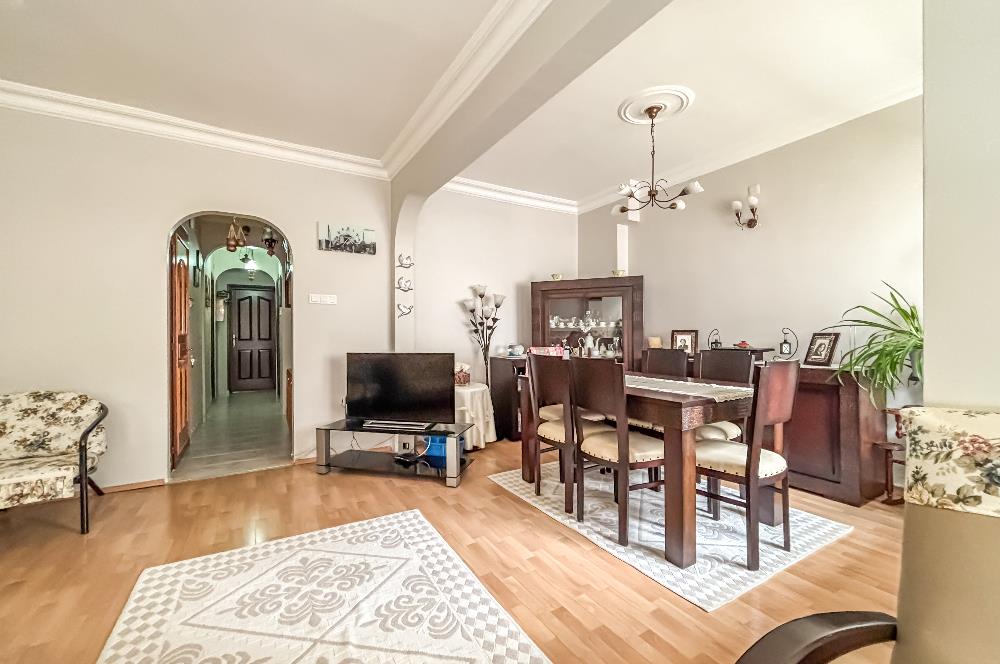 HAZNEDAR GÜVEN MAHALLESİNDE KOMBİLİ 2 BALKONLU 2+1 DAİRE