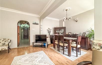 HAZNEDAR GÜVEN MAHALLESİNDE KOMBİLİ 2 BALKONLU 2+1 DAİRE