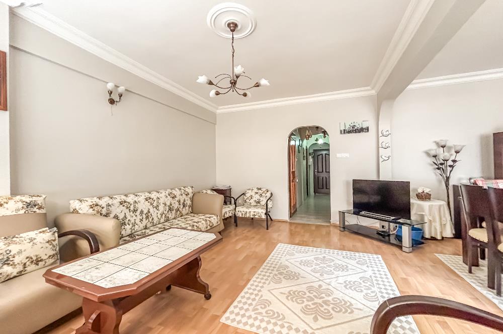 HAZNEDAR GÜVEN MAHALLESİNDE KOMBİLİ 2 BALKONLU 2+1 DAİRE