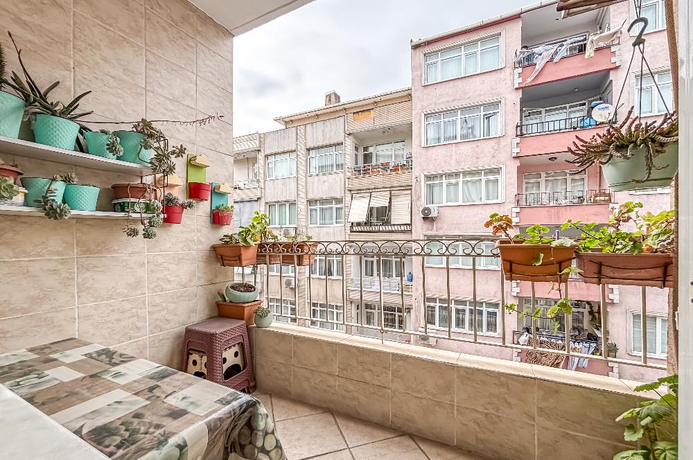 HAZNEDAR GÜVEN MAHALLESİNDE KOMBİLİ 2 BALKONLU 2+1 DAİRE