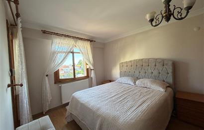 Silivri Cumhuriyet Mahallesinde Satılık Merkezi Sistem Villa