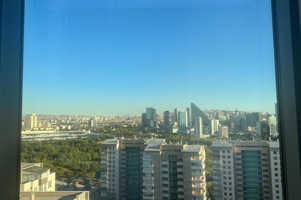 MOMENT BEŞTEPE DE PANORAMİK MANZARALI KİRALIK OFİS