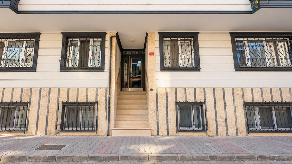 KAĞITHANE ÇAĞLAYANDA 2+1 2.KAT BALKONLU SATILIK DAİRE