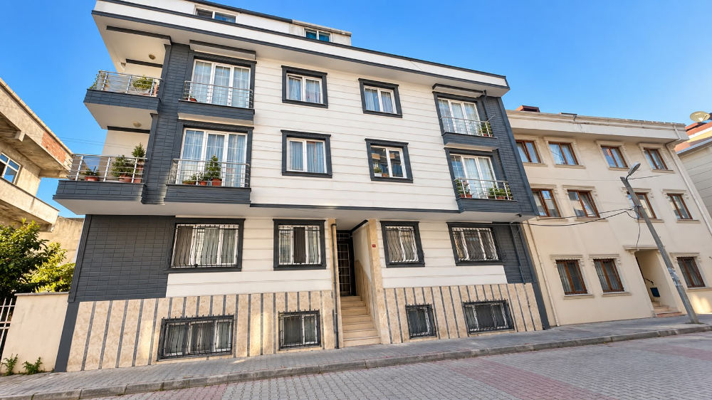 KAĞITHANE ÇAĞLAYANDA 2+1 2.KAT BALKONLU SATILIK DAİRE