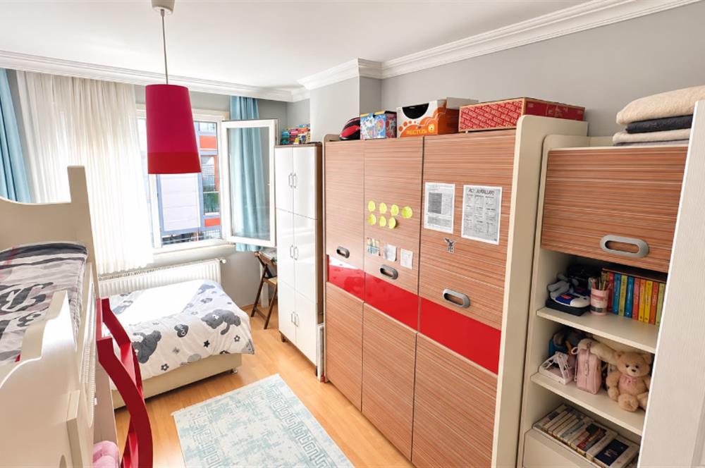 KAĞITHANE ÇAĞLAYANDA 2+1 2.KAT BALKONLU SATILIK DAİRE