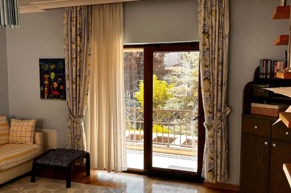 ALACAATLI BİLİM AĞACI EVLERİ'NDE KÖŞE KONUMLU, ÖNÜ AÇIK VİLLA