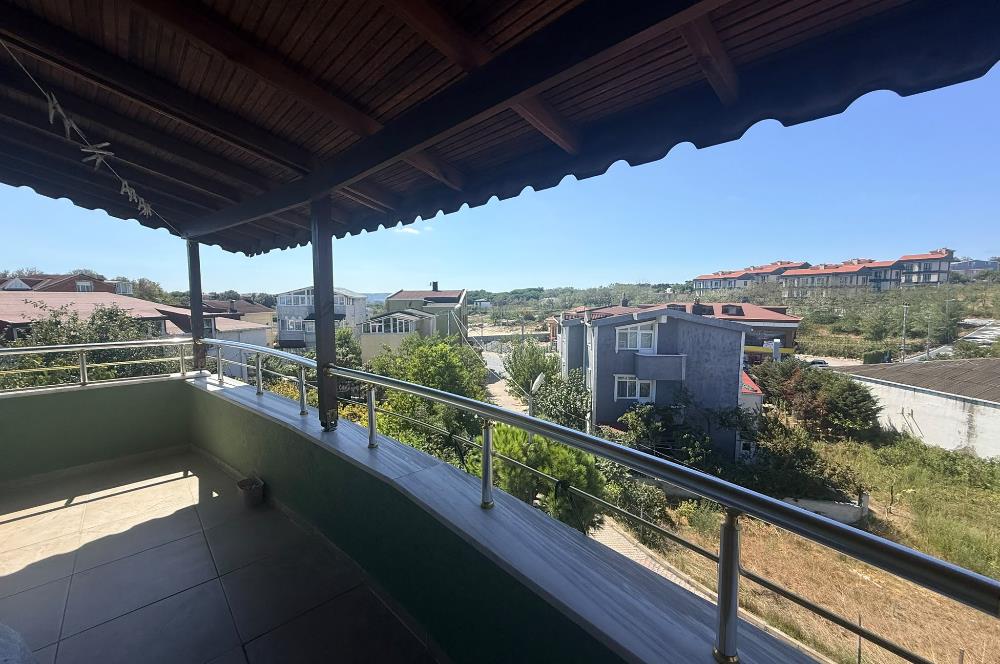 Karaburun'da Satılık 5+2 Bahçeli Müstakil Ev