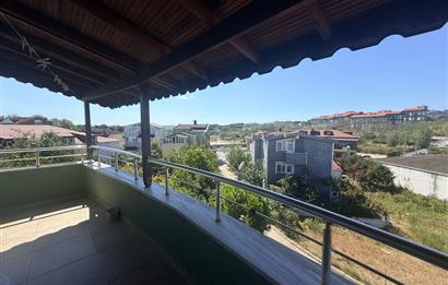Karaburun'da Satılık 5+2 Bahçeli Müstakil Ev
