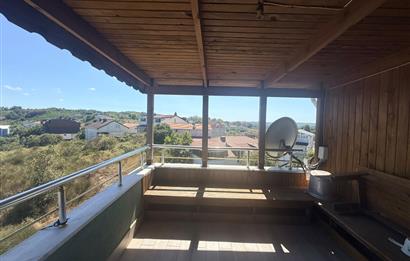 Karaburun'da Satılık 5+2 Bahçeli Müstakil Ev