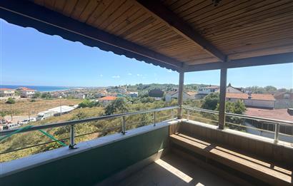 Karaburun'da Satılık 5+2 Bahçeli Müstakil Ev