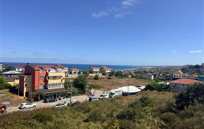 Karaburun'da Satılık 5+2 Bahçeli Müstakil Ev