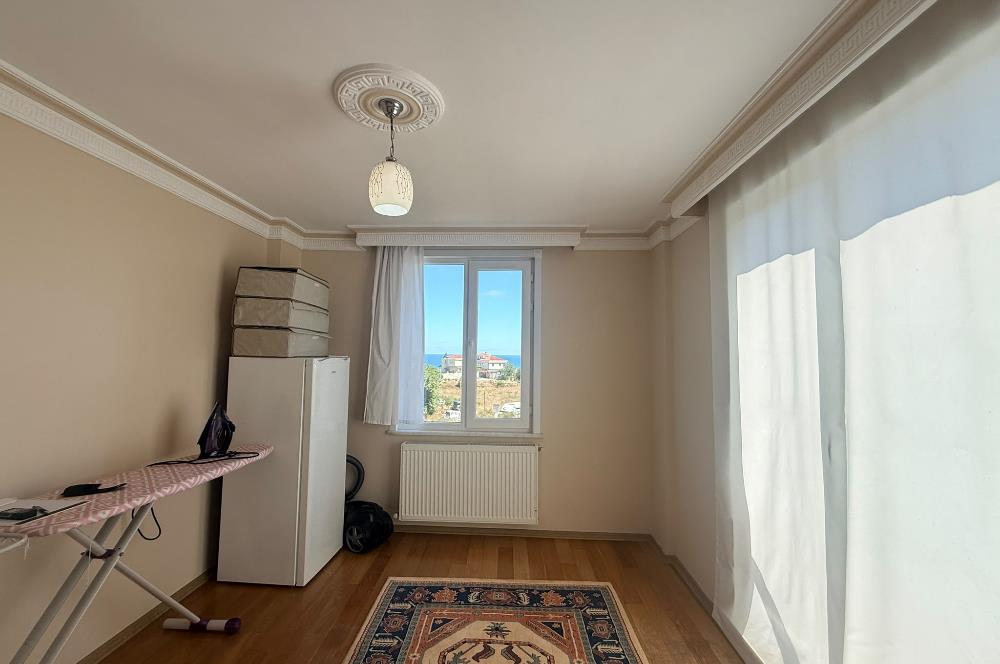 Karaburun'da Satılık 5+2 Bahçeli Müstakil Ev