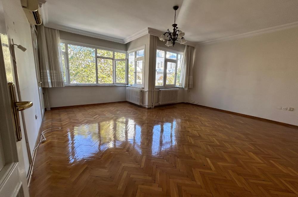 ŞENESENEVLER ARDIÇ SOKAK TA METROYA YAKIN 3+1 KİRALIK DAİRE