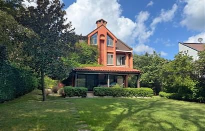 Demirciköy'de Ormana Komşu 5+2 Kiralık Eşyalı Villa