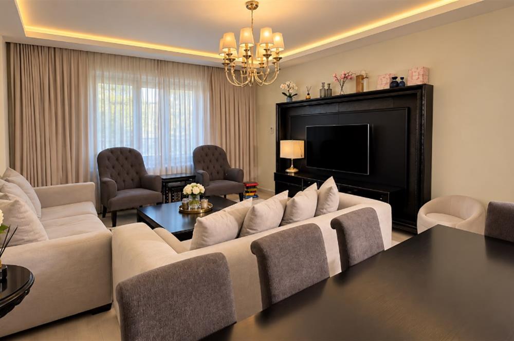 Bahçeköy Merkez'de Dekorasyonlu Satılık 2+1 Daire 