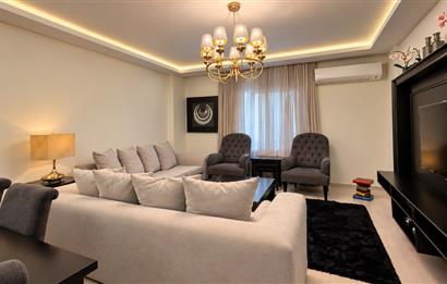 Bahçeköy Merkez'de Dekorasyonlu Satılık 2+1 Daire 
