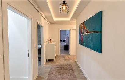 Bahçeköy Merkez'de Dekorasyonlu Satılık 2+1 Daire 