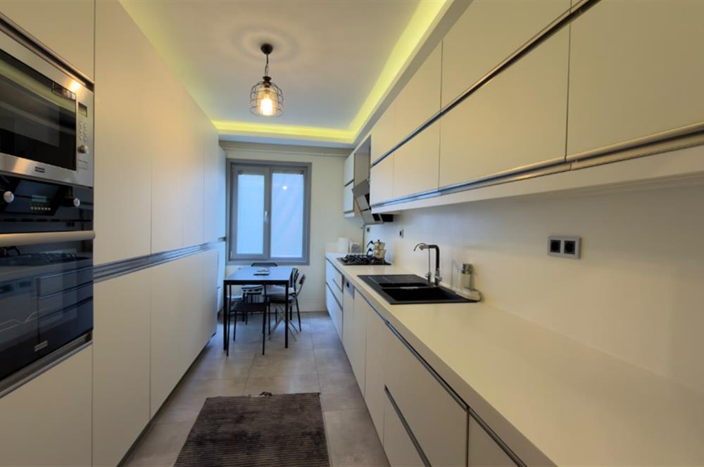 Bahçeköy Merkez'de Dekorasyonlu Satılık 2+1 Daire 