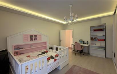 Bahçeköy Merkez'de Dekorasyonlu Satılık 2+1 Daire 