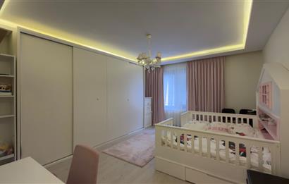 Bahçeköy Merkez'de Dekorasyonlu Satılık 2+1 Daire 