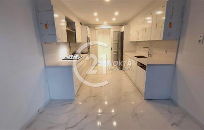 SUADİYE BAĞDATA 2. BİNA GÜVENLİKLİ HAVUZLU 2 YILLIK 5+1 235 M2