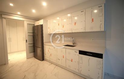 SUADİYE BAĞDATA 2. BİNA GÜVENLİKLİ HAVUZLU 2 YILLIK 5+1 235 M2