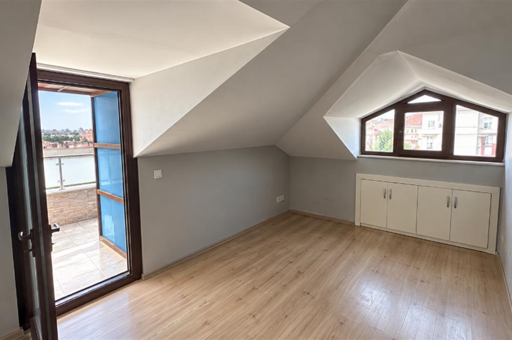 Ümraniyede 4+1 Dubleks Dudullu Metroya Yakın Satılık Daire