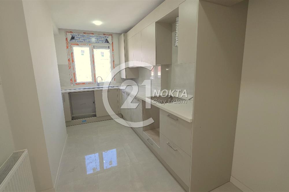 SUADİYE EMİNALİ PAŞA CAD. SIFIR 2+1 100 m2