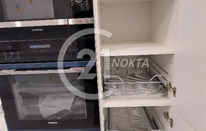 SUADİYE BAĞDATA 2. BİNA GÜVENLİKLİ HAVUZLU 2 YILLIK 5+1 235 M2