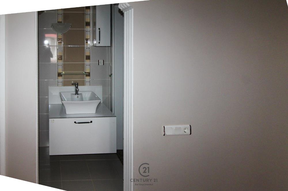 C21 BAL'DAN PAŞAALANINDA SİTE İÇİ ARAKAT SATILIK 3+1 DAİRE