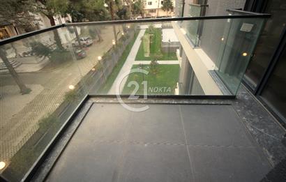 SUADİYE BAĞDATA 2. BİNA GÜVENLİKLİ HAVUZLU 2 YILLIK 5+1 235 M2