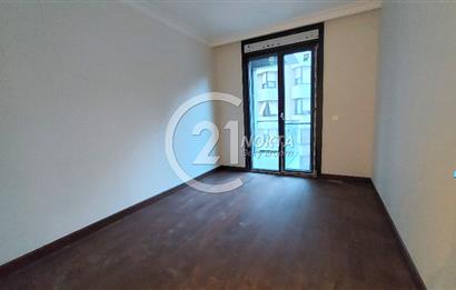 SUADİYE BAĞDATA 2. BİNA GÜVENLİKLİ HAVUZLU 2 YILLIK 5+1 235 M2