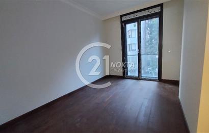 SUADİYE BAĞDATA 2. BİNA GÜVENLİKLİ HAVUZLU 2 YILLIK 5+1 235 M2