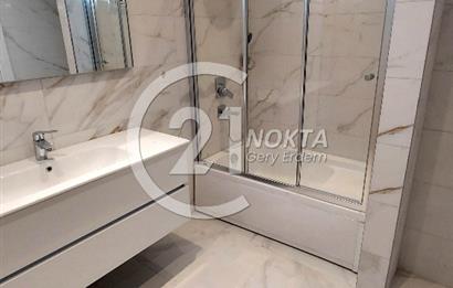 SUADİYE BAĞDATA 2. BİNA GÜVENLİKLİ HAVUZLU 2 YILLIK 5+1 235 M2