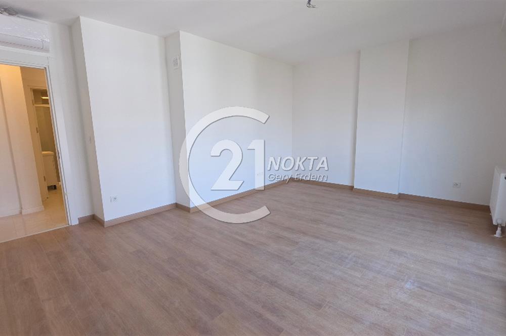 SUADİYE EMİNALİ PAŞA CAD. SIFIR 2+1 100 m2