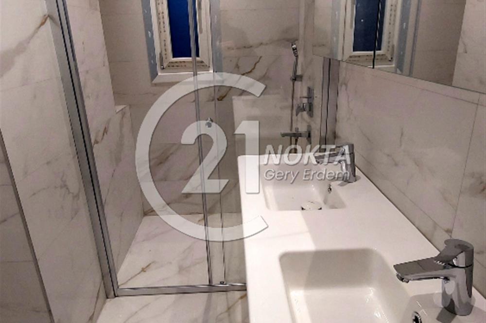 SUADİYE BAĞDATA 2. BİNA GÜVENLİKLİ HAVUZLU 2 YILLIK 5+1 235 M2