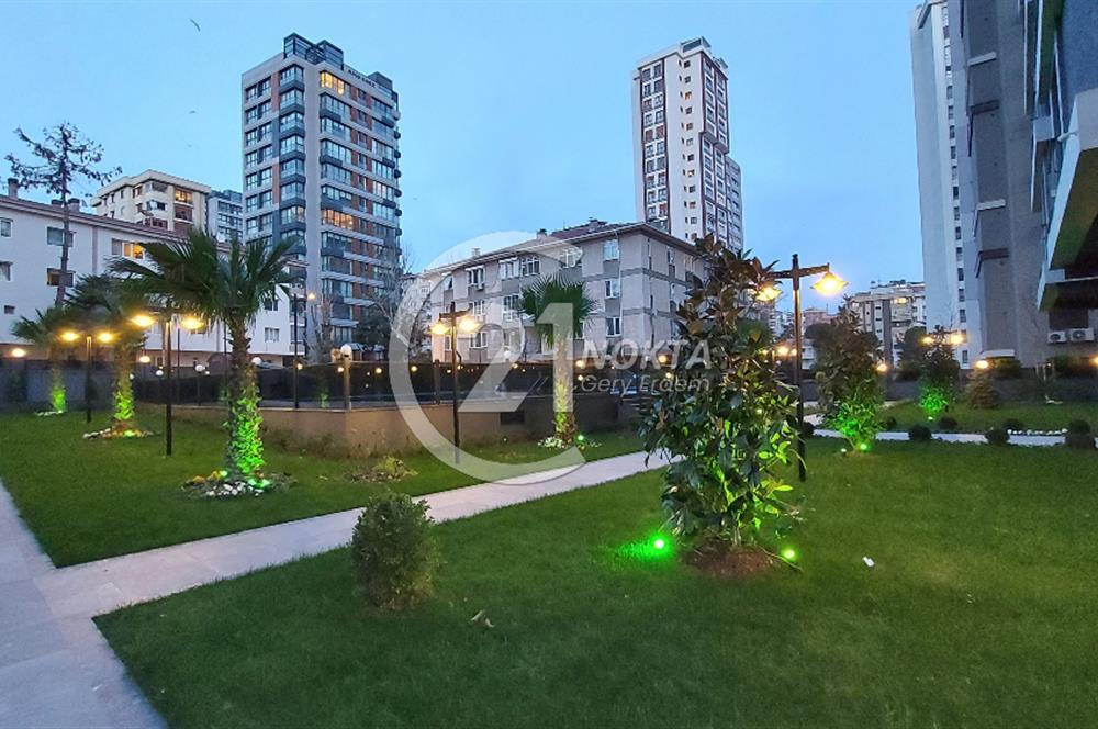 SUADİYE BAĞDATA 2. BİNA GÜVENLİKLİ HAVUZLU 2 YILLIK 5+1 235 M2