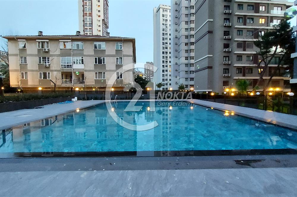 SUADİYE BAĞDATA 2. BİNA GÜVENLİKLİ HAVUZLU 2 YILLIK 5+1 235 M2