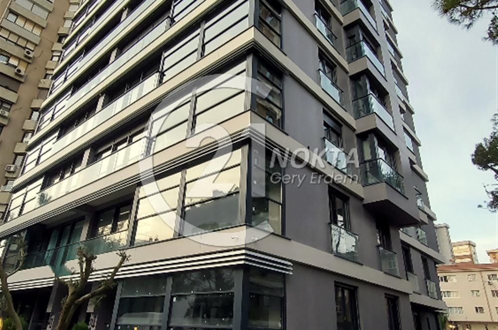 SUADİYE BAĞDATA 2. BİNA GÜVENLİKLİ HAVUZLU 2 YILLIK 5+1 235 M2