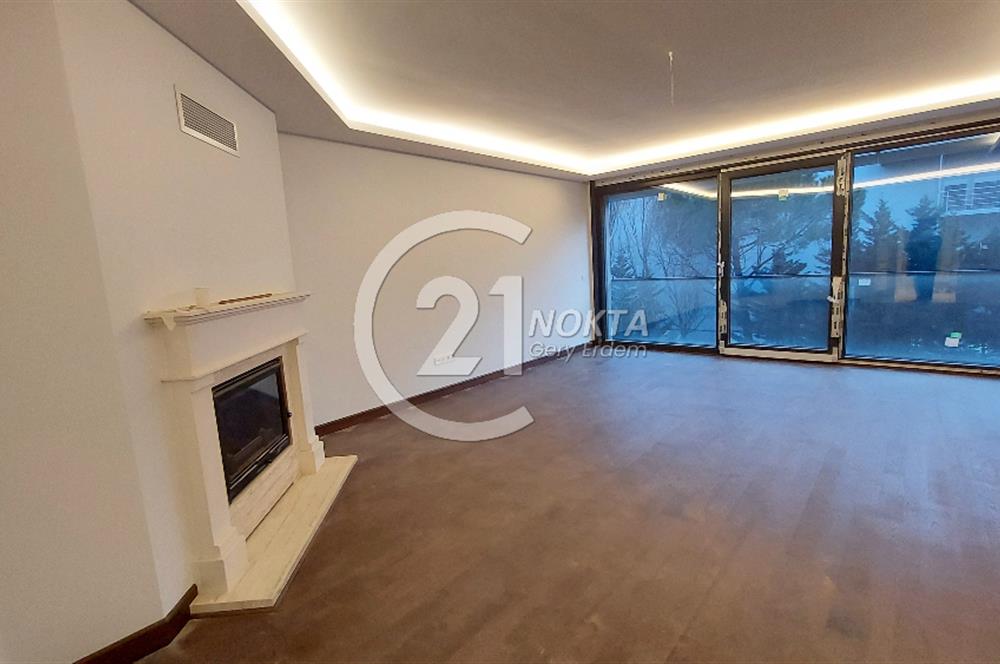 SUADİYE BAĞDATA 2. BİNA GÜVENLİKLİ HAVUZLU 2 YILLIK 5+1 235 M2