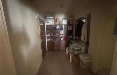 Hanımeli Sokakta  1+1 Satılık Ofis 