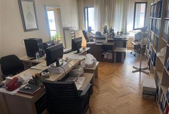 Hanımeli Sokakta  1+1 Satılık Ofis  - 2 - 37178