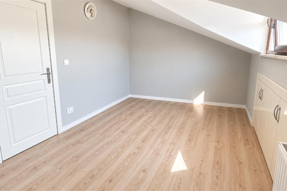 Ümraniyede 4+1 Dubleks Dudullu Metroya Yakın Satılık Daire