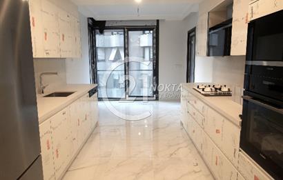 SUADİYE BAĞDATA 2. BİNA GÜVENLİKLİ HAVUZLU 2 YILLIK 5+1 235 M2