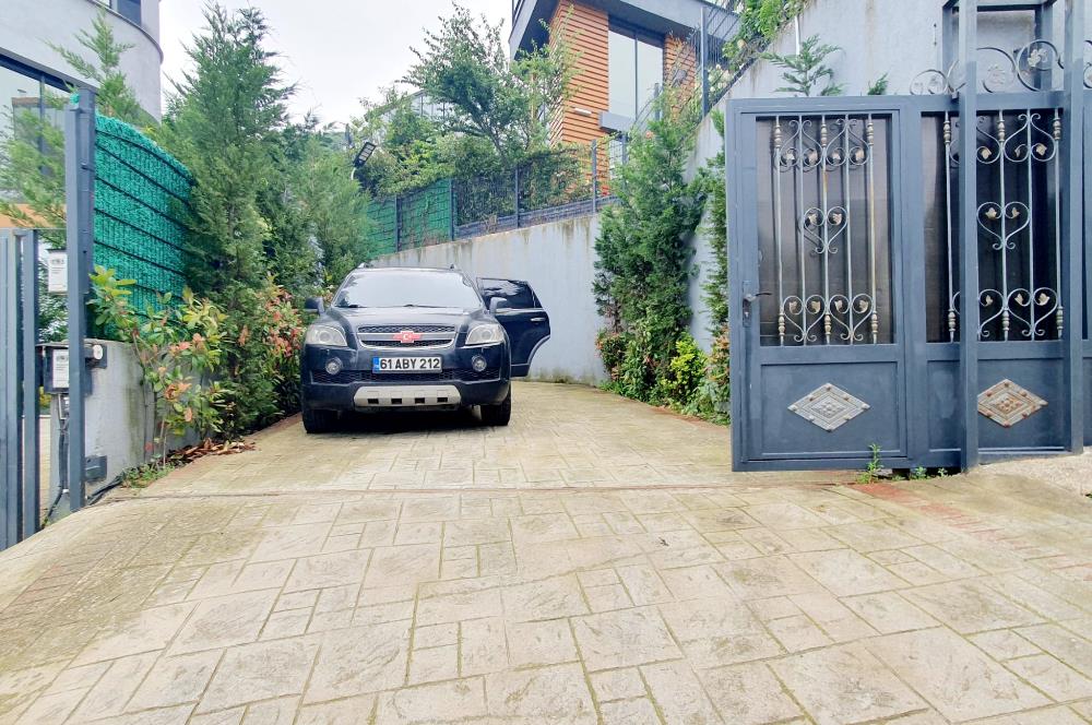 Göl Manzaralı, Müstakil Havuzlu, Eşyalı Villa